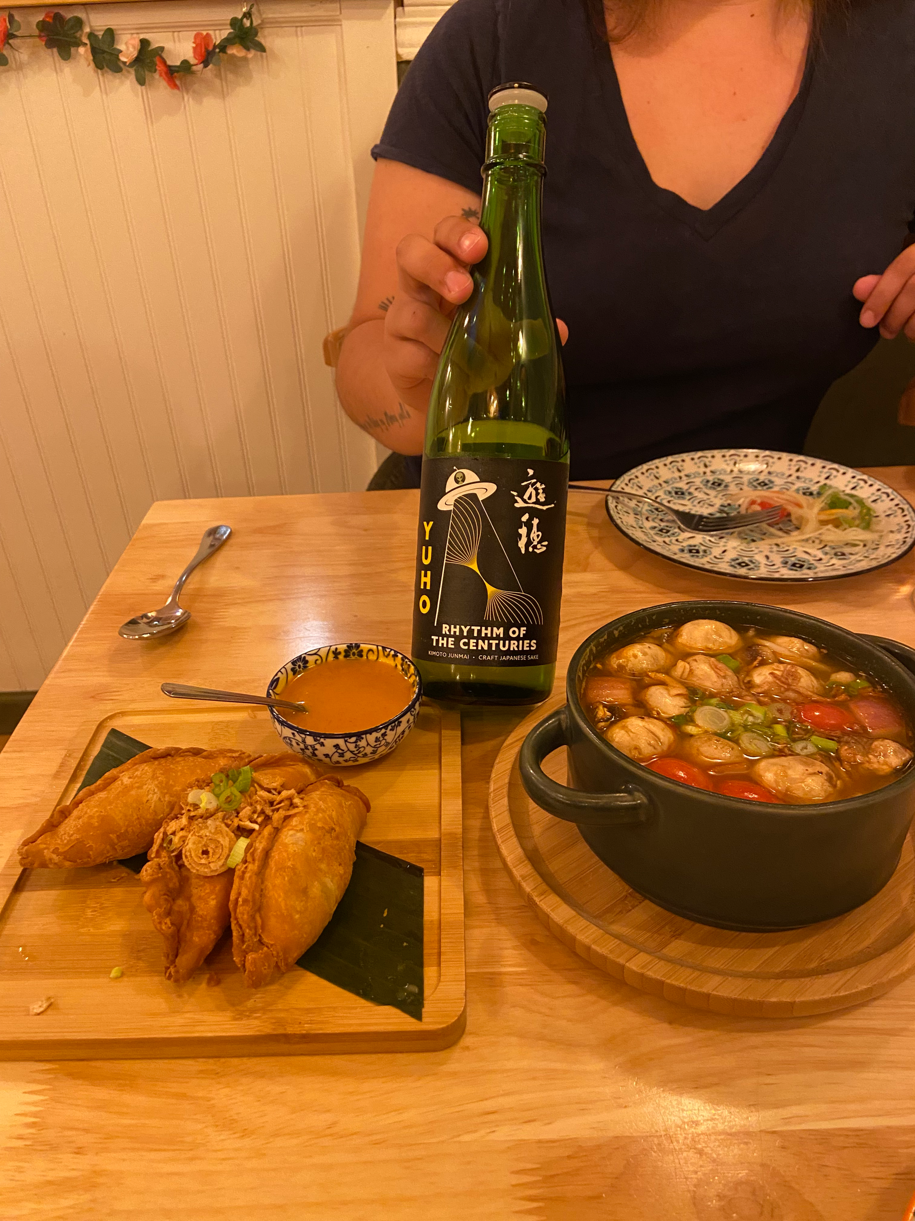 Taste with Bella & KJ: Yuho and Thai Food!
