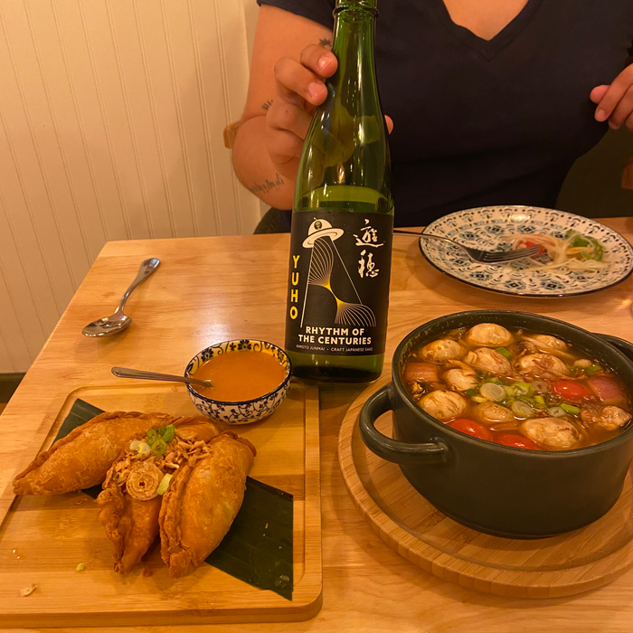 Taste with Bella & KJ: Yuho and Thai Food!